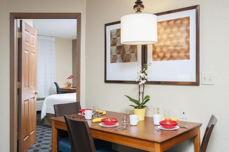 Towneplace Suites By Marriott Indianapolis - Keystone Εξωτερικό φωτογραφία