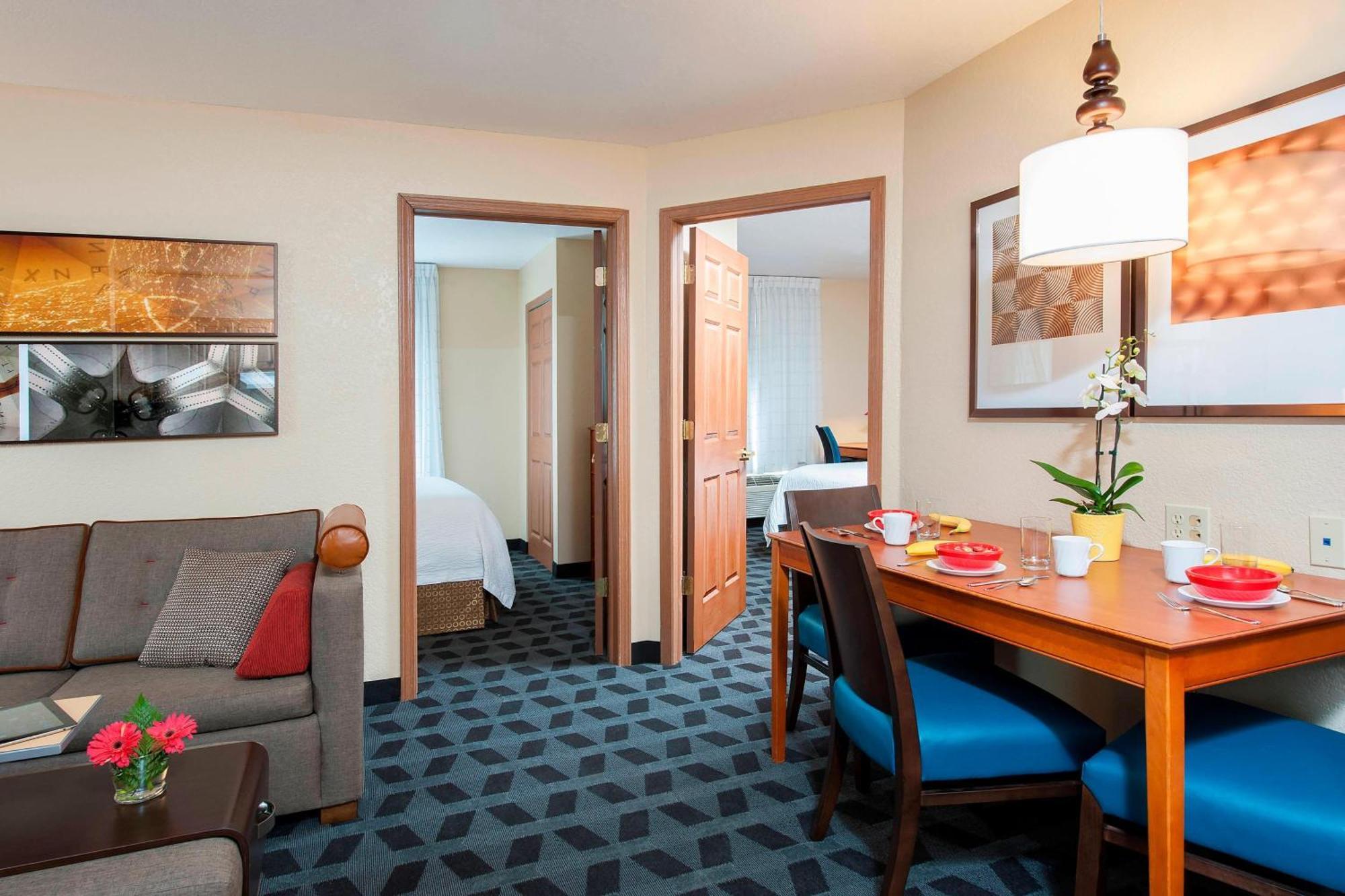 Towneplace Suites By Marriott Indianapolis - Keystone Εξωτερικό φωτογραφία